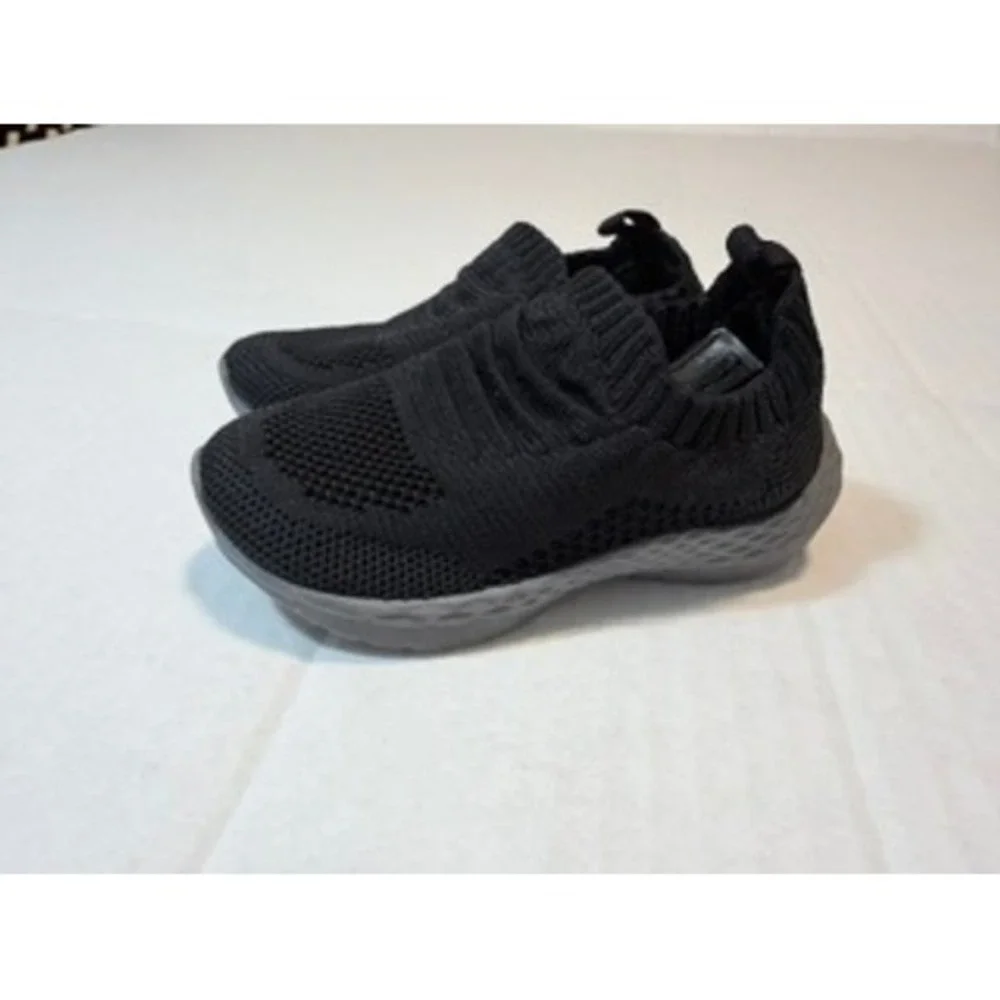 Carter's Taylen Kids Black Knit Slip On Athletic Sneakers Shoes Size 6M